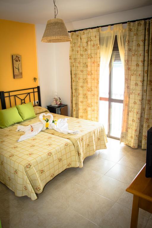 Hostal Malia Conil De La Frontera Exteriér fotografie