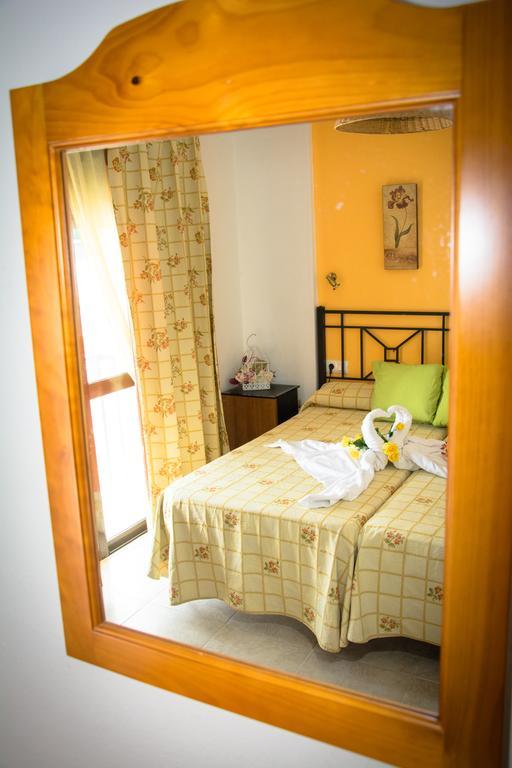 Hostal Malia Conil De La Frontera Exteriér fotografie